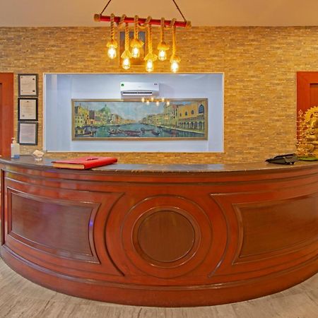Treebo Corporate Park Hotel New Delhi Eksteriør billede