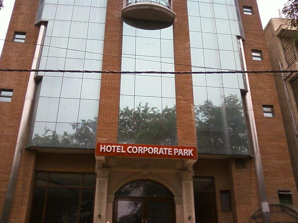 Treebo Corporate Park Hotel New Delhi Eksteriør billede