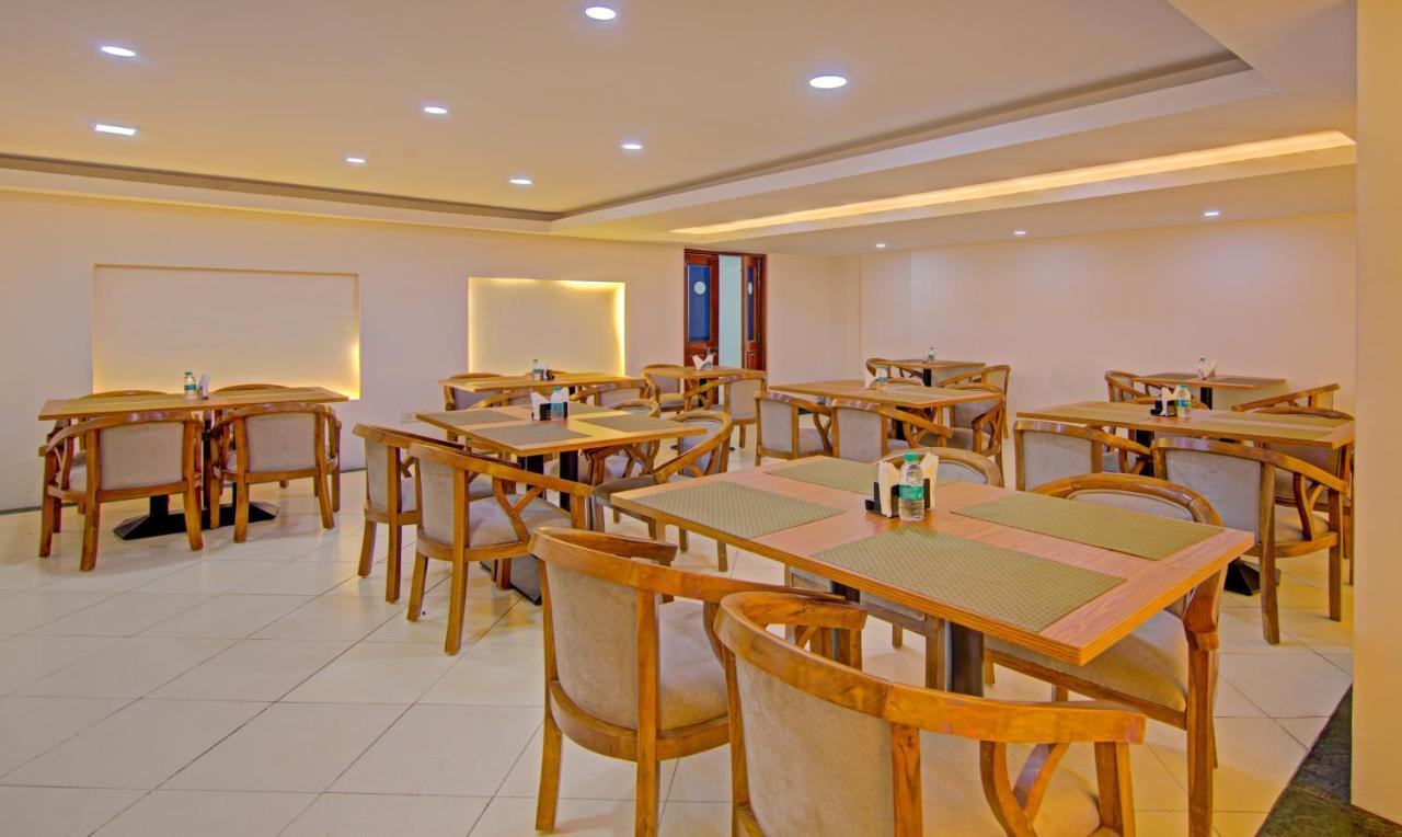 Treebo Corporate Park Hotel New Delhi Eksteriør billede