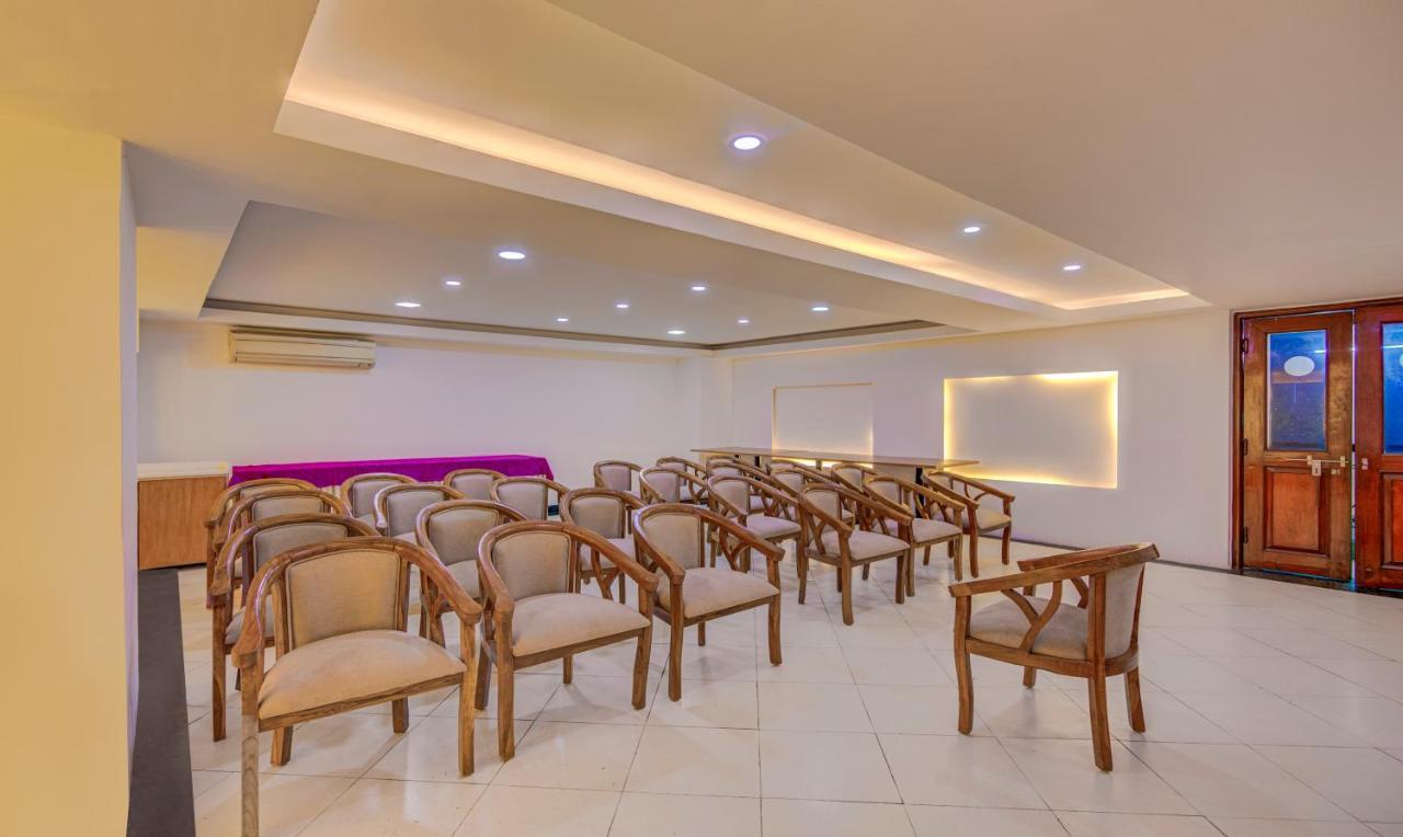 Treebo Corporate Park Hotel New Delhi Eksteriør billede